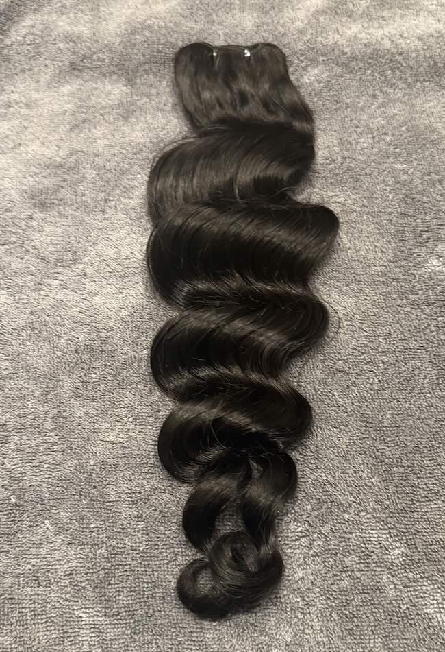One Bundle of loose deep wave human hair.